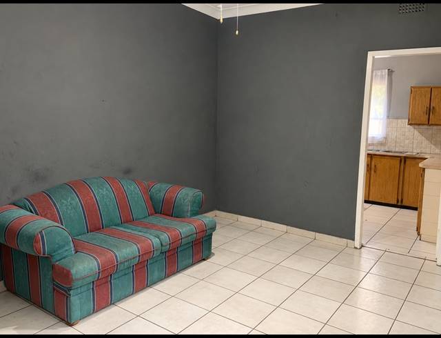 4 BEDROOM FREESTANDING FOR SALE IN VANDERBIJLPARK CE 2